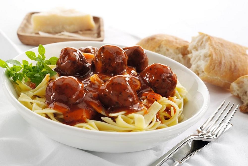 SYSCO ESSENTIALS Tomato & Herb Sauce