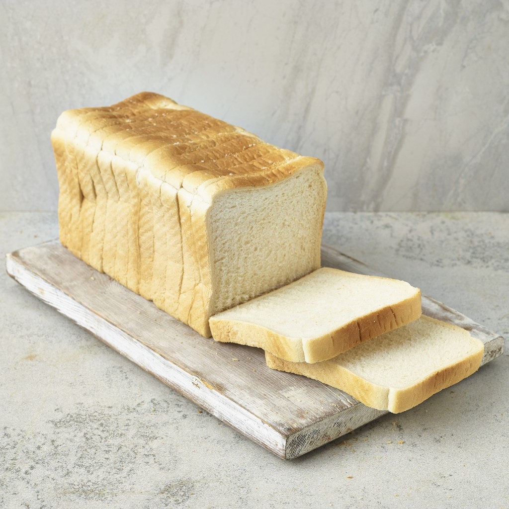 FRANK ROBERTS White Catering Loaves