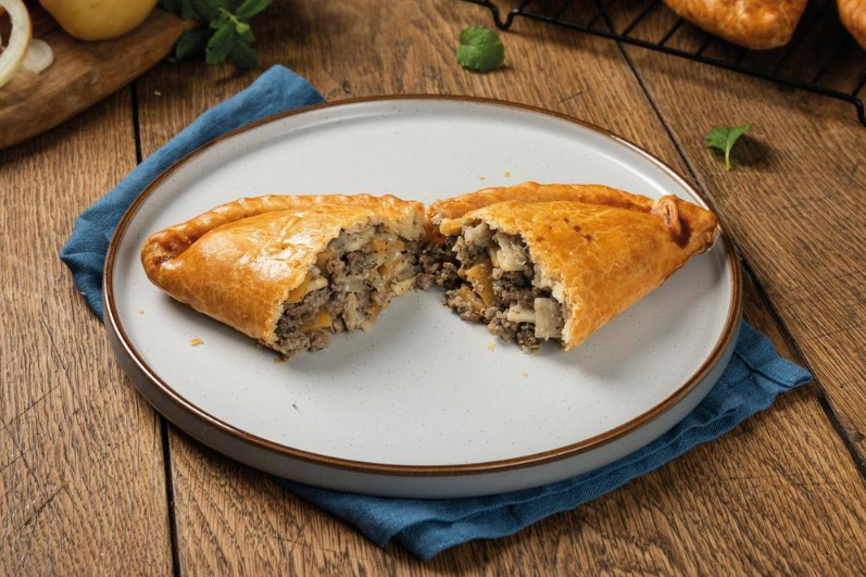 PROPER CORNISH Lamb & Mint Pasties